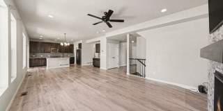 Spacious 5BR House in Monument Gallery 15