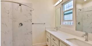 619 W 30th St # 6 Gallery 3