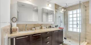 10090 Bay Harbor Ter Gallery 31