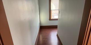 37 Center St Gallery 22