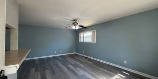 Upstairs 2/1 home in Greenback Estates Gallery 7
