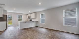 New Construction Home in High Demand Area! Gallery 22