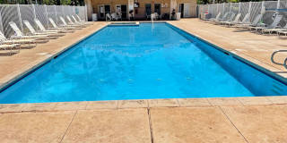Beach Style 2 bed/2bath Luxury Condo - Finely Furnished - Steps from the Beach - Resort Amenities - Gallery 5