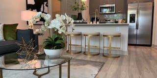 Aurora on the Trail - Apartments & Townhomes Gallery 4