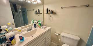 Sail into this 2BR 1BA at the Mayflower Condominiums in Alexandria includes utilities Gallery 16