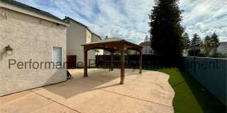 Beautiful 3 Bed/2 Bath Home in Fresno w/ RBP & $0 Deposit Option Gallery 15
