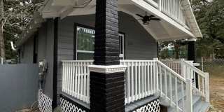 Fully Renovated 3/1 Single Family House Available for Immediate Rent! Gallery 8