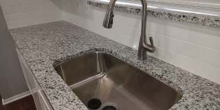 Cool 4-Plex walking distance to Zilker Park and Barton Springs Gallery 12