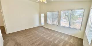 4 Bedroom 3 Bathroom Home in Surprise! Has Loft & Additional Office/Den! Gallery 27