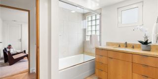 1554 E Oceanfront Gallery 25