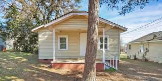 Welcome to your charming new home in the heart of Charlotte! Gallery 3