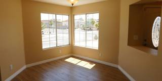GORGEOUS SINGLE STORY WITH MANY UPGRADES*3 BEDROOMS*SPARKLING POOL AND SPA! Gallery 22