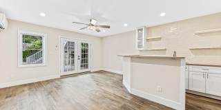 42 Forsythe St Gallery 37