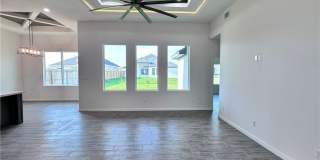 1100 Azalea Street Gallery 8
