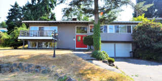 Bright Split Entry Home with Modern Updates Gallery 1