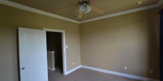 Charming New Orleans Style Townhouse in Gated Community on LSU bus route Gallery 15