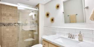 807 SNUG Island Gallery 79