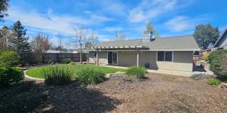 Light & Bright 3-Bedroom House in Ravenwood Subdivision Coming Available Early May! Gallery 30