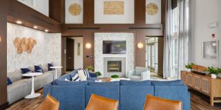 The Landing at Vinnin Square Gallery 34