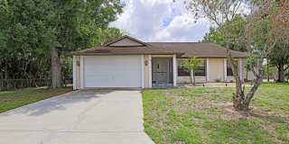 North Fort Myers Single Family Home AVAILABLE NOW Gallery 1