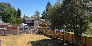4 Bedroom 2 Bathroom Single Family Northeast Tacoma Home Gallery 20
