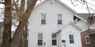 319 East Main Gallery 1