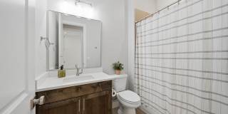 4 Bedroom Home with Gorgeous Views Gallery 13