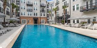 The Boulevard Gallery 16