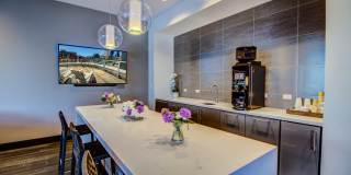 The Benjamin Gallery 39