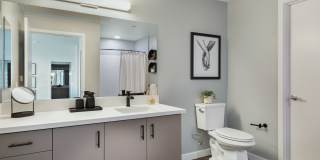 Silva Los Angeles Gallery 33