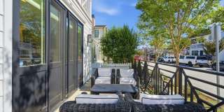 Modern Furnished Balboa Peninsula Beach House with Rooftop Deck Gallery 5