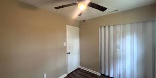 5523 Livingston ~ University Estate Gallery 16