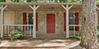 1836 Gingham Court Gallery 1