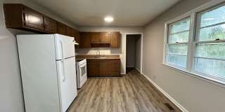 745 Rustland Dr. -  Oakcrest ~ 2 WEEKS FREE! ~ Gallery 17