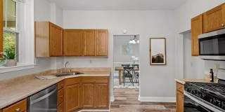 Beautifully remodeled 6 BR, 1.5 Bath brick home on level double-lot in Wilkinsburg! Gallery 10