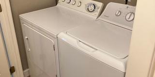 Beautiful 2/2.5 townhome in Cornelius Gallery 14
