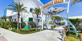 133 N Pompano Beach Boulevard Gallery 42