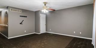 Quiet Comfort & Everyday Convenience at 1622 Iowa St Apartments Gallery 1