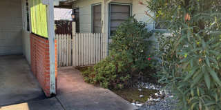 Charming 2-Bedroom Auburn Home with Beautiful Covered Patio! Gallery 1