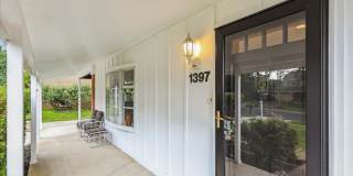 ONE LEVEL LIVING!! in Potomac 4-5 bed 4 baths / Close in Potomac Gallery 29
