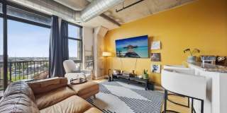 1550 S Blue Island Avenue Gallery 15