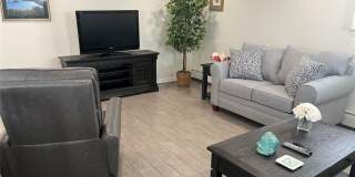 321 W Walnut Street unit: 2 Gallery 1