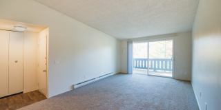 Audubon Square Gallery 18