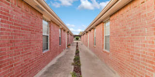 2007 Bracey Avenue Gallery 22