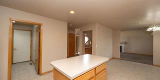 3 bed, 2.5 bath Home in English Ranch Neighborhood Gallery 9