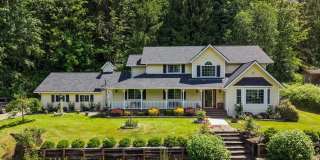 Spacious 5-Bedroom Poulsbo Retreat on 5 Acres Gallery 1