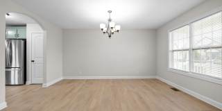 Pet Friendly Four Bedroom! Gallery 7