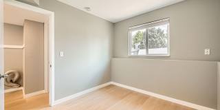 Spacious 3-Bedroom Aurora Home with Fenced Yard, Garage & Central AC Gallery 13