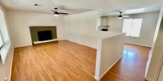 Six Bedroom Home in Bloomington Ranches Gallery 4