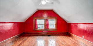 **For Lease: 908 E 31st St – Spacious 5‑Bedroom Historic Home in Central Kansas City** Gallery 26